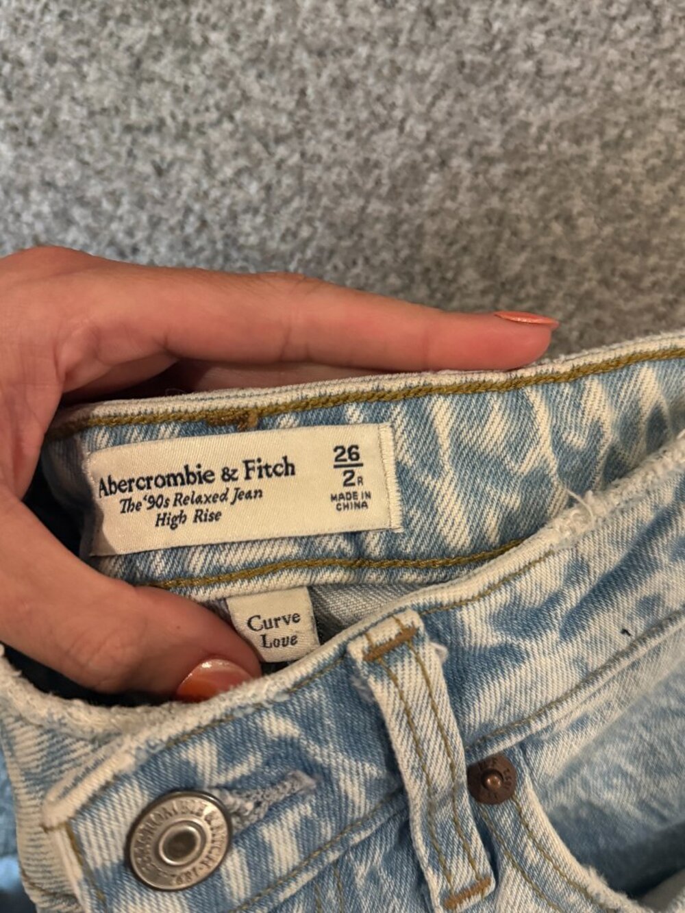 Abercrombie & Fitch The 90s Relaxed Jean High Rise 26/2R